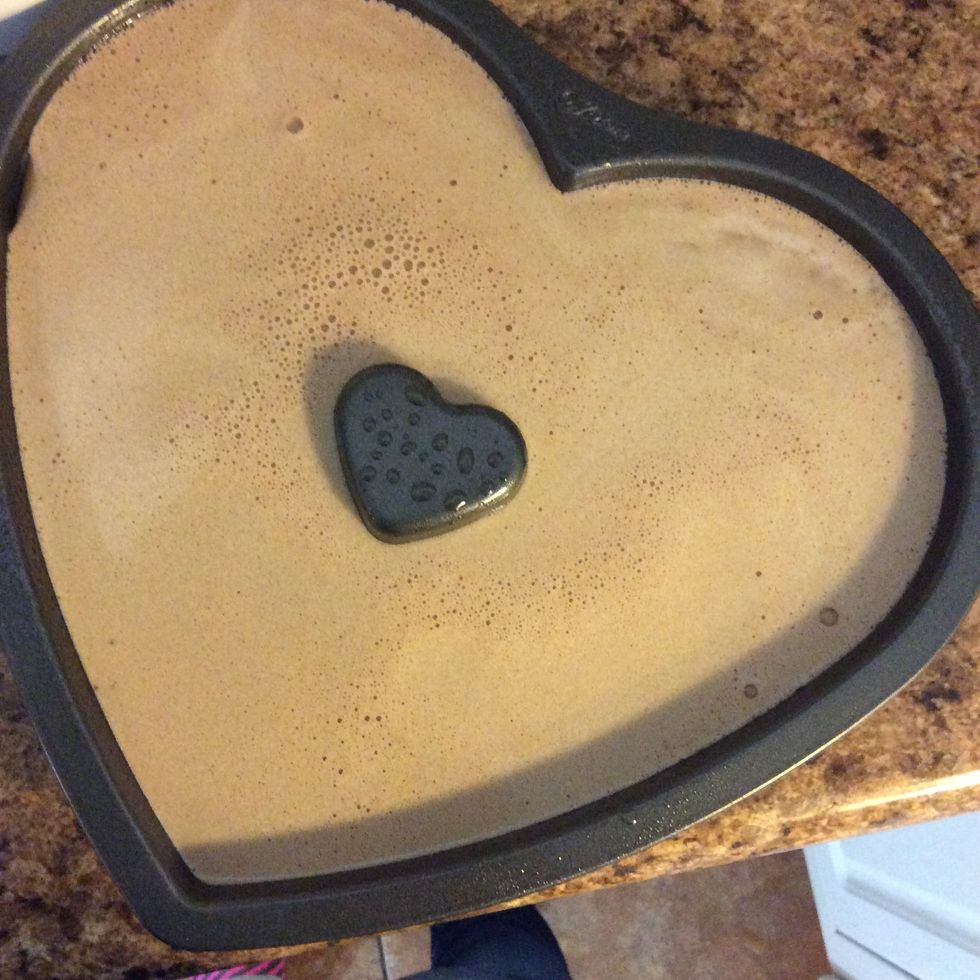 After you blended all of the ingredients of the three milks and the gelatin pour it into your greased mold. :) and stick it into the fridge. Let it sit over night for best results.