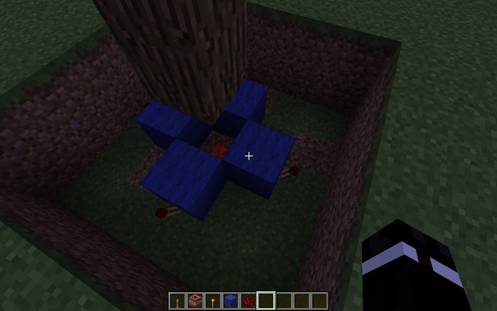 How to make a exploding tree in minecraft! B+C Guides