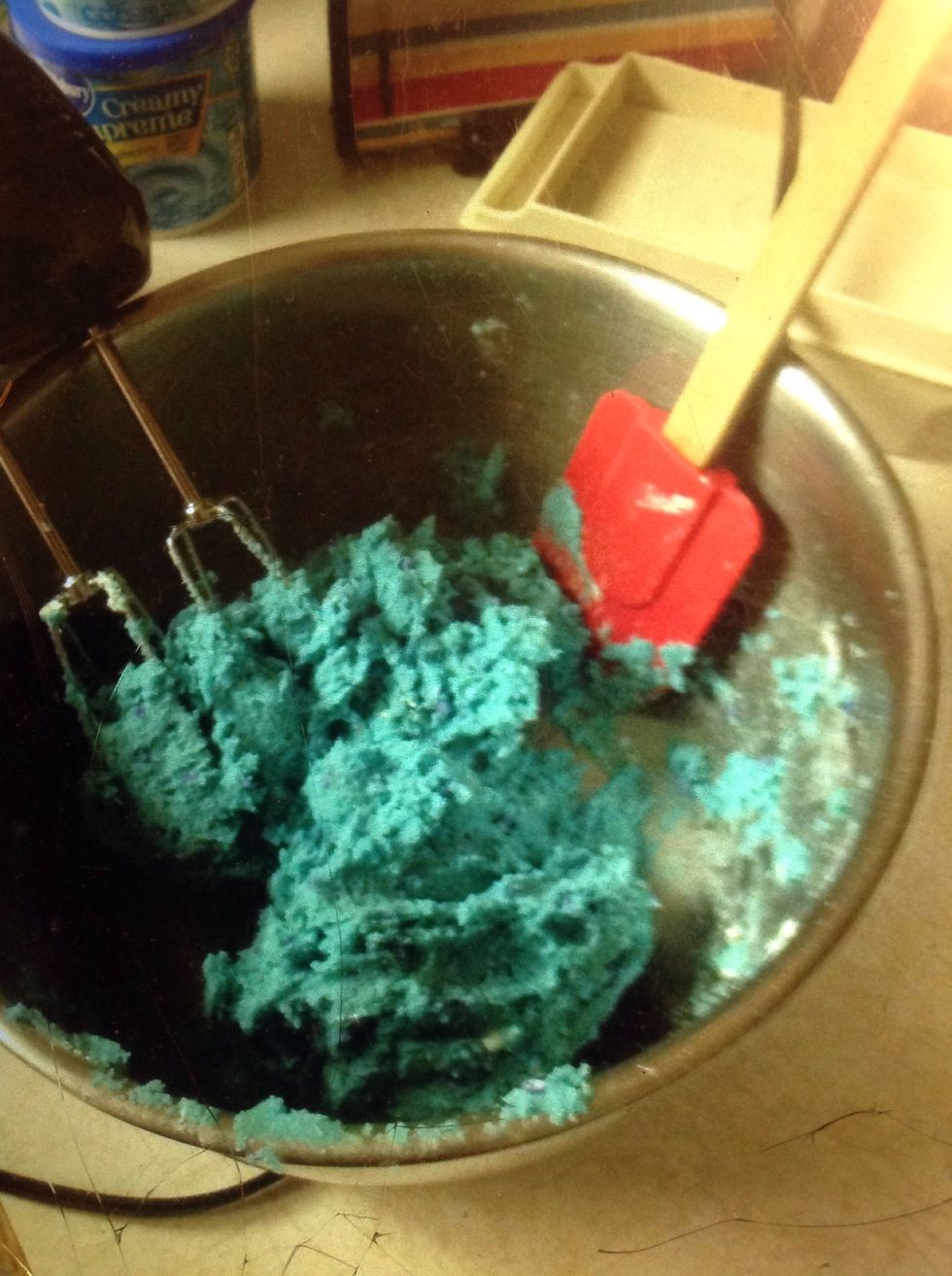 After, you know its mixed in well get your spoon and pans put about half a spoon full and put it on the pan. Make sure they are a good length a part so the don't bake together.