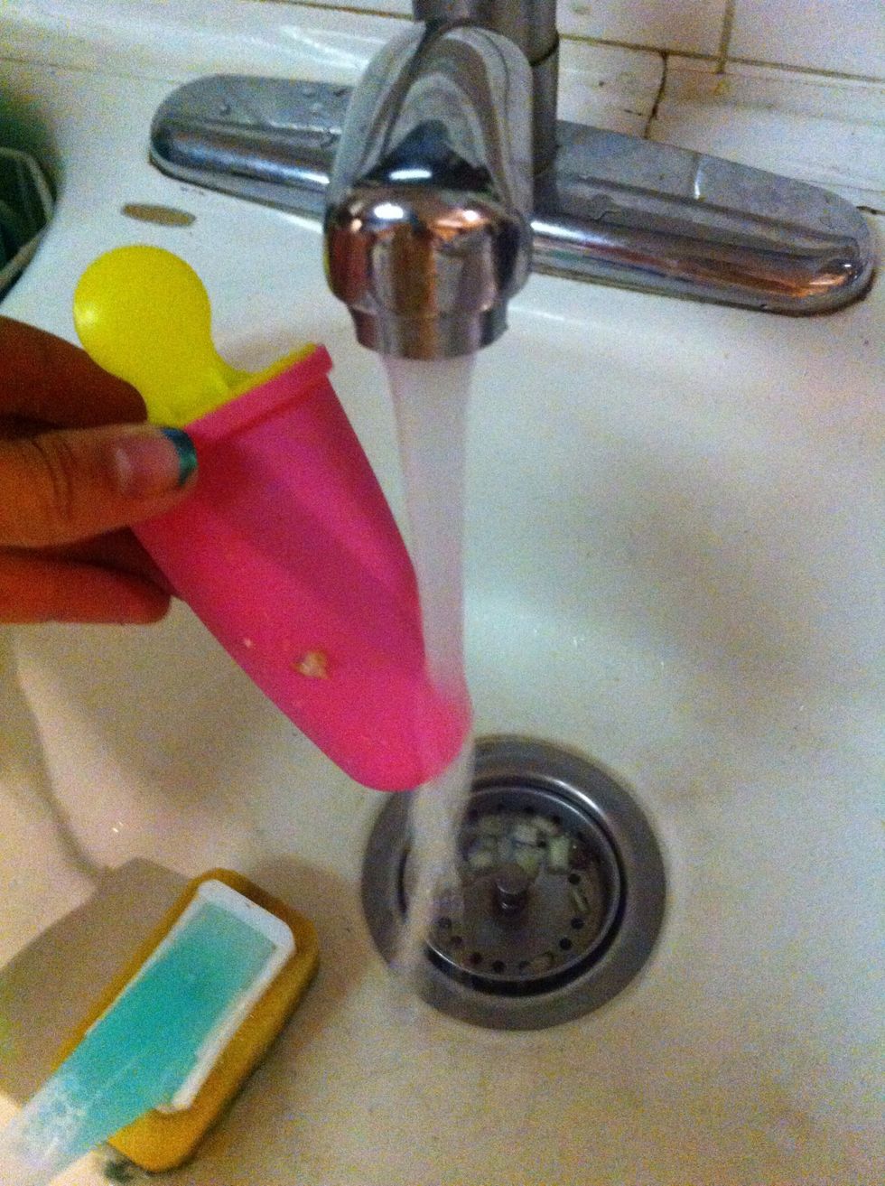 After you let them freeze for a good 3-4 hours, get them outta those molds and into your mouth! I ran the bottoms under hot water to loosen 'em up, and those suckers loosened faster than Miley Cyrus