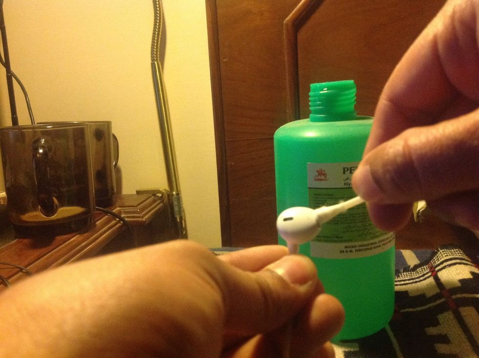 Again make your Q-tip soft and insert it and rotate it, I have used enough pressure to remove debris.