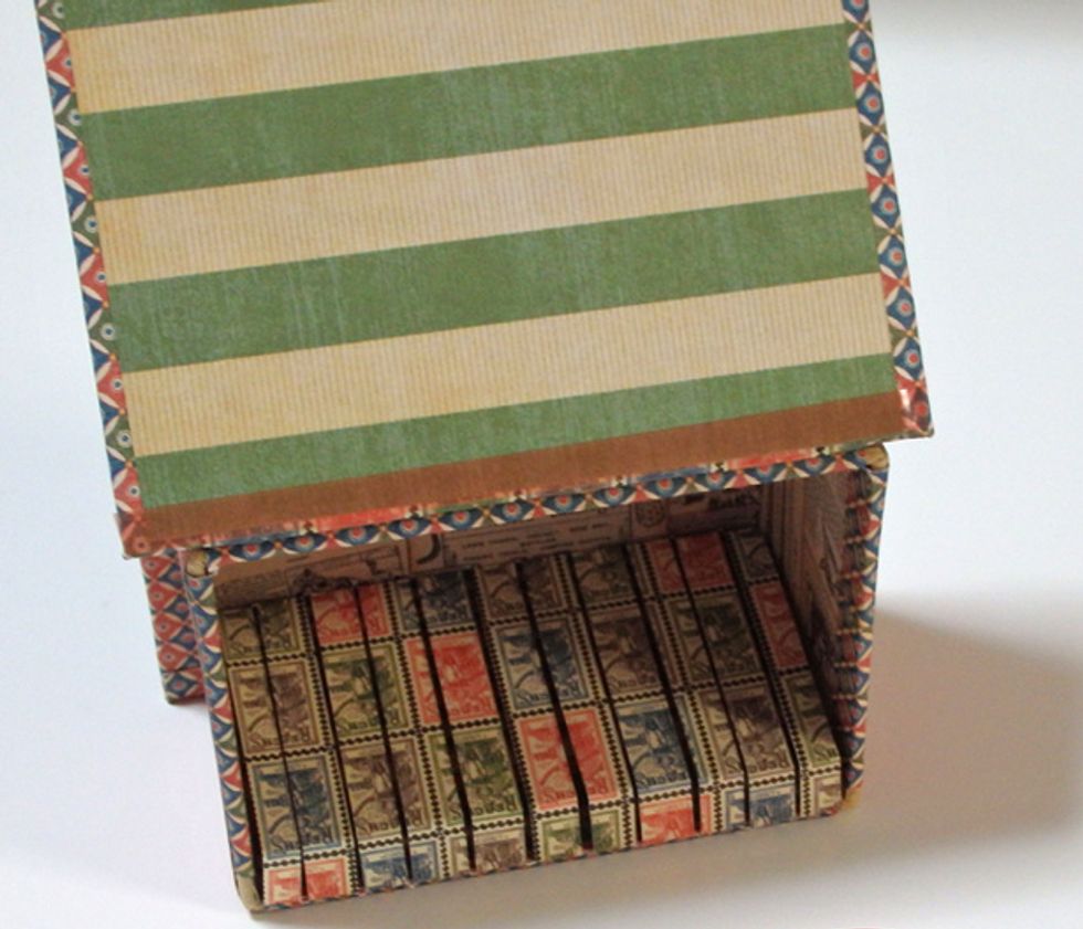 again put the W tape on the roof