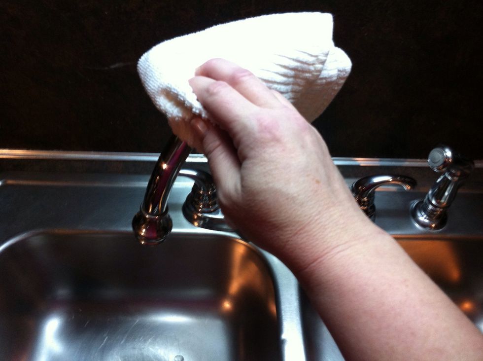 Again, start with the faucet area.