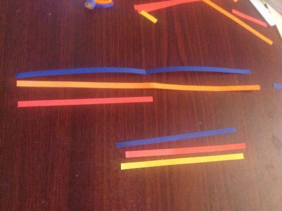 Again we need long long colour strips .... Bule 21cm ,orange 21cm , red 10cm .....