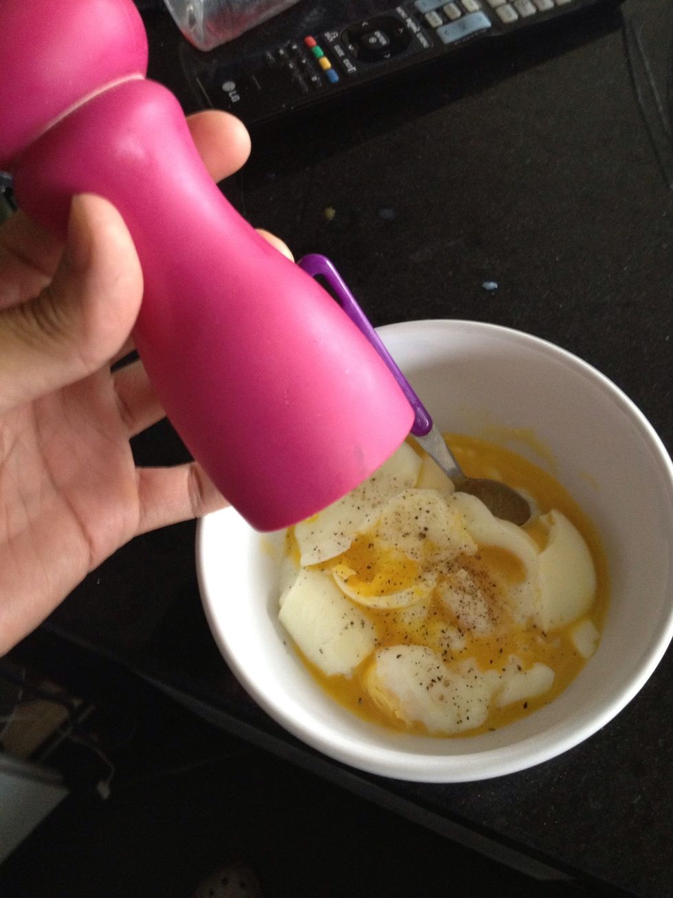 Agregamos sal, pimienta y aceite a gusto