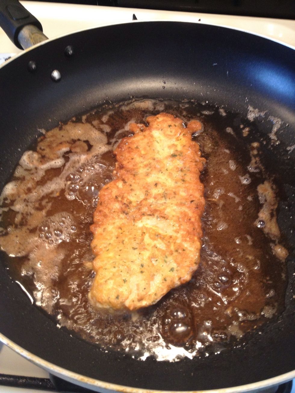 Ahh nice and browned, continue with the same steps for the rest of the cutlets. When your done don't forget to wash your hands, your messing with chicken and eggs they have loads of germs.