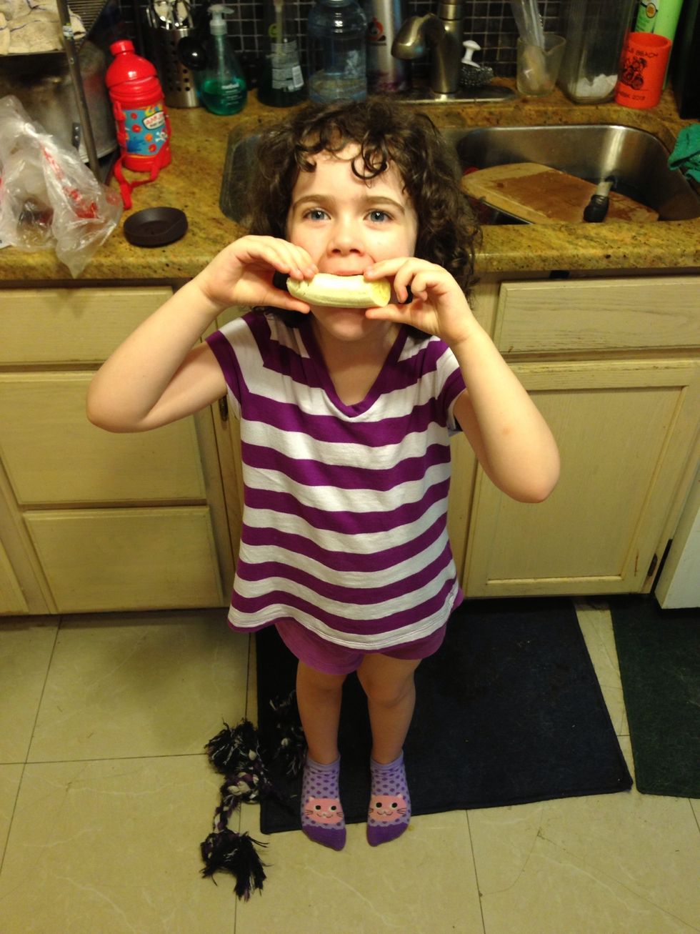 Ahhh!!!  A banana thief!