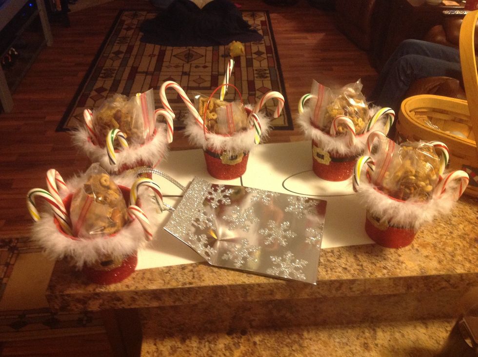 Airtight plastic sandwich bags should keep this fresh for a few days, if it lasts that long.