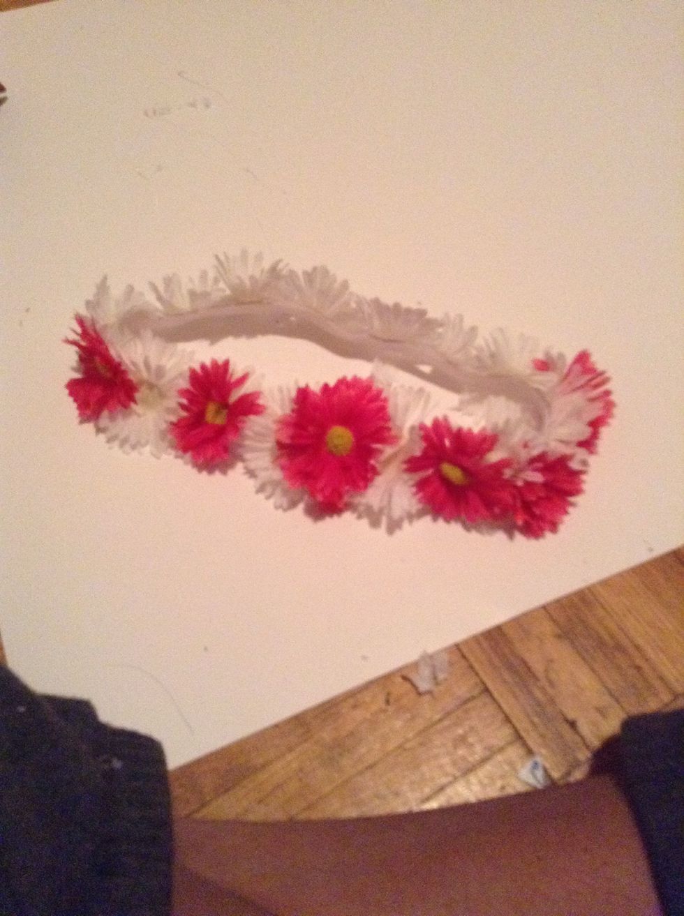 ALL FINISHED WITH YOUR NEW FANTASTIC FLOWER CROWN! BOYS CAN ROCK THESE TOO! Have you seen Tyler Oakley? XD