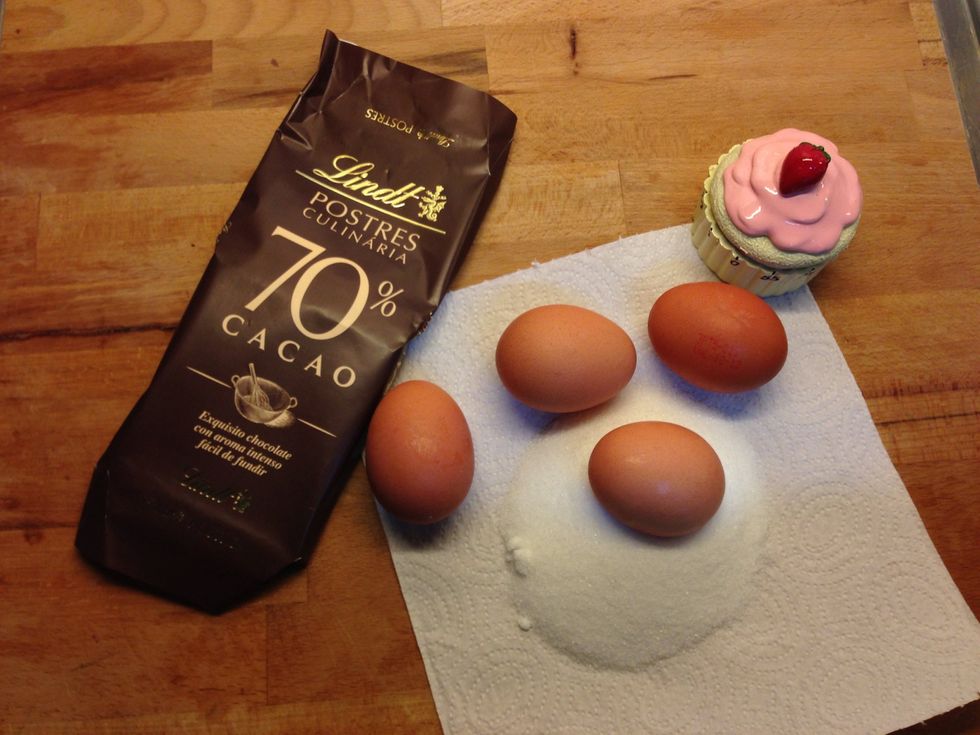 All the ingredients you need. The butter is missing in this photo.