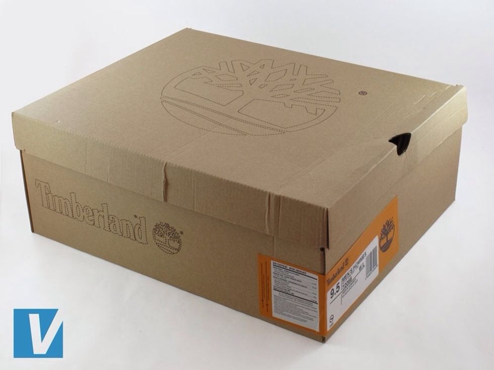 All Timberland boots are boxed in a sturdy, branded shoe box made from recycled material with Timberland branding top and side. Check for errors in spacing, positioning and colour of branding.