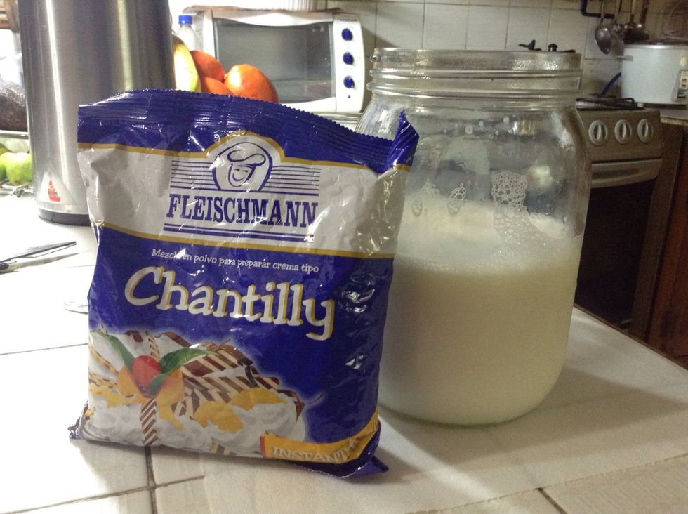 All you need is some milliliters of milk and whipped cream powder mix