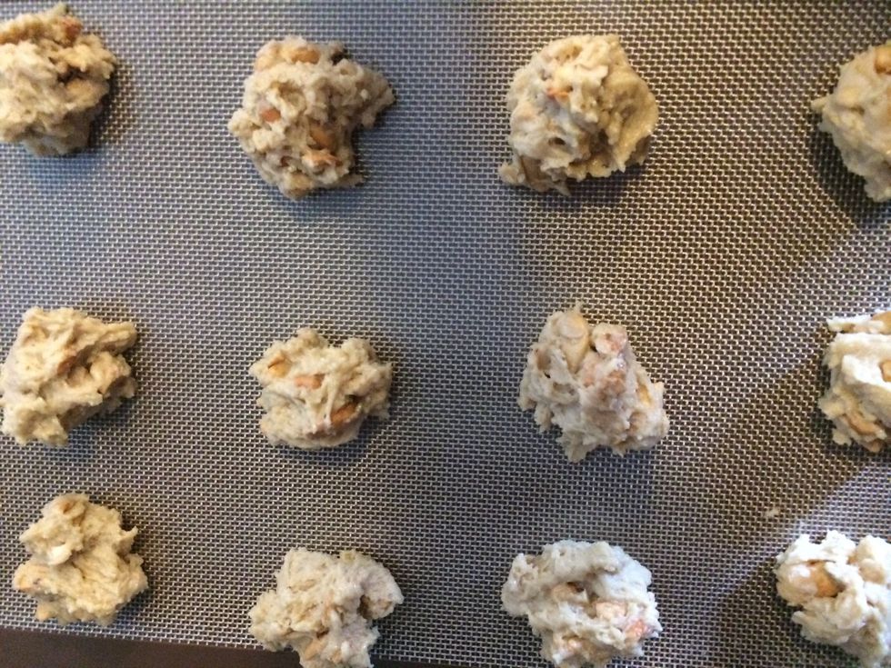 Allow cookies to sit on sheet for 5 minutes to set before transferring to wire rack