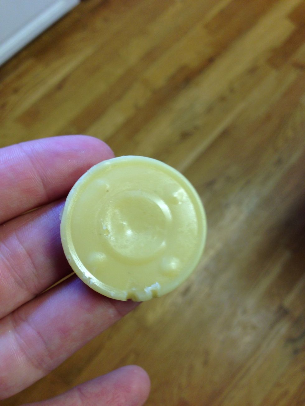 Allow melts to dry completely, the remove by turning mold upside-down on countertop and tapping gently.