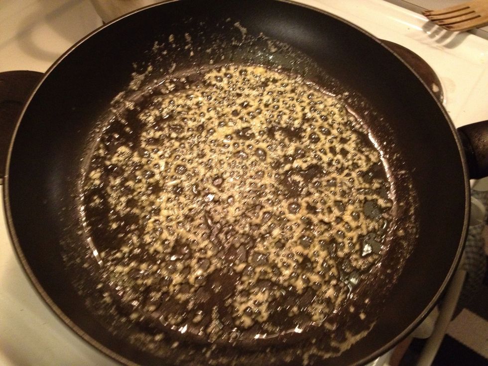Allow the garlic to simmer with the oil/butter for about 1-2 minutes.