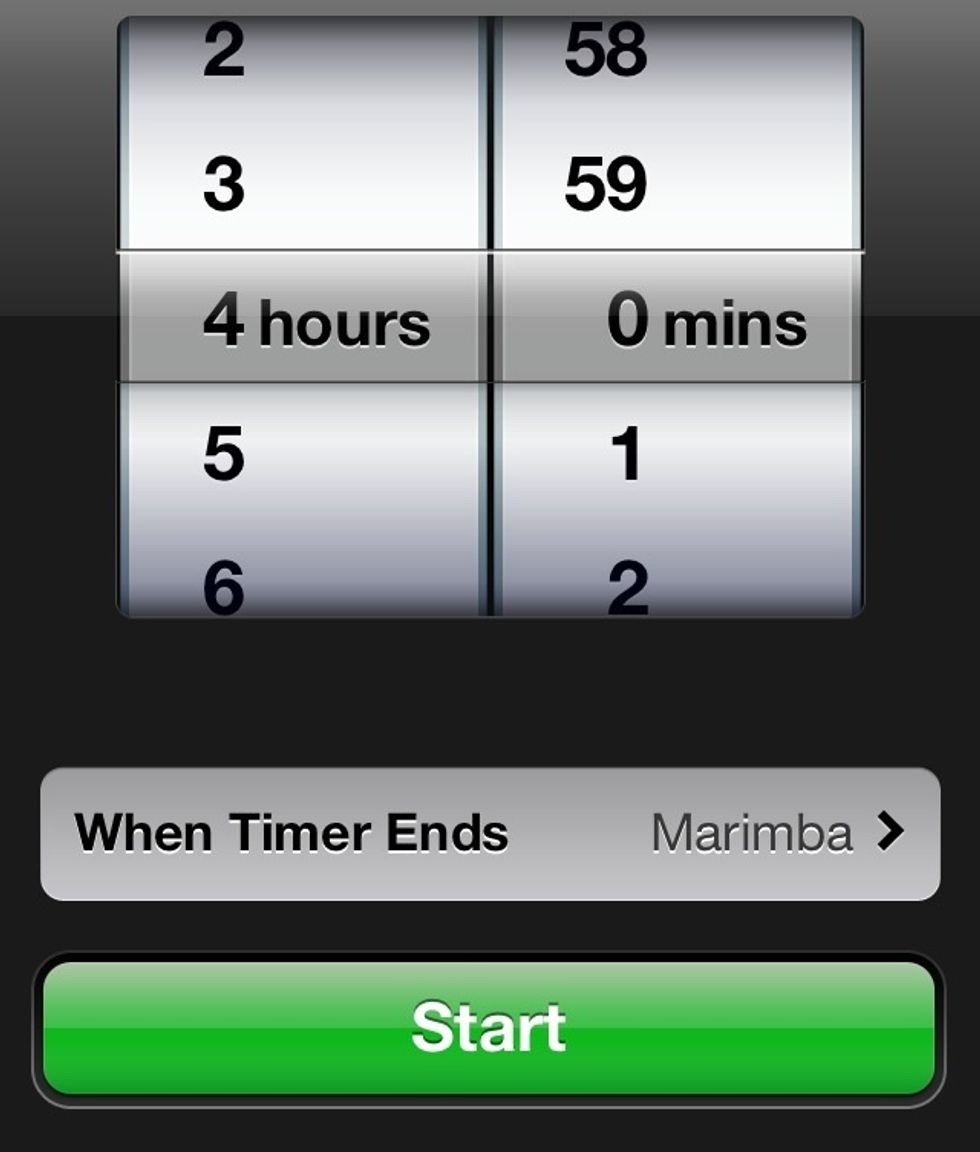 Allow the lemon bars to set and cool for 4 hours. It's best not to cut the lemon bars before 4 hours!