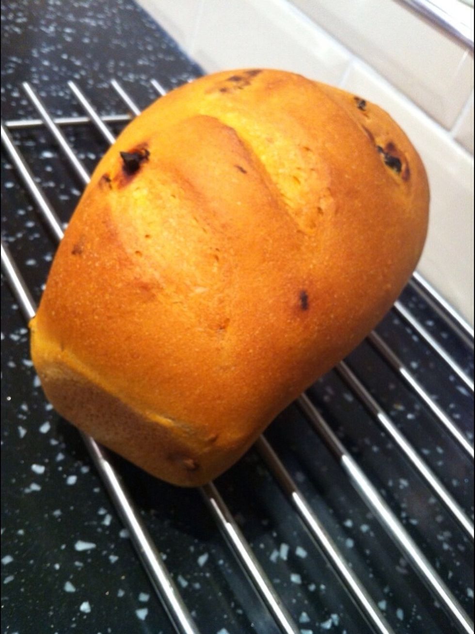 Allow to cool on a wire rack or trivet. Then enjoy with butter, cheese, cold meats etc. Delicious!! Enjoy - I hope you like the recipe :-)