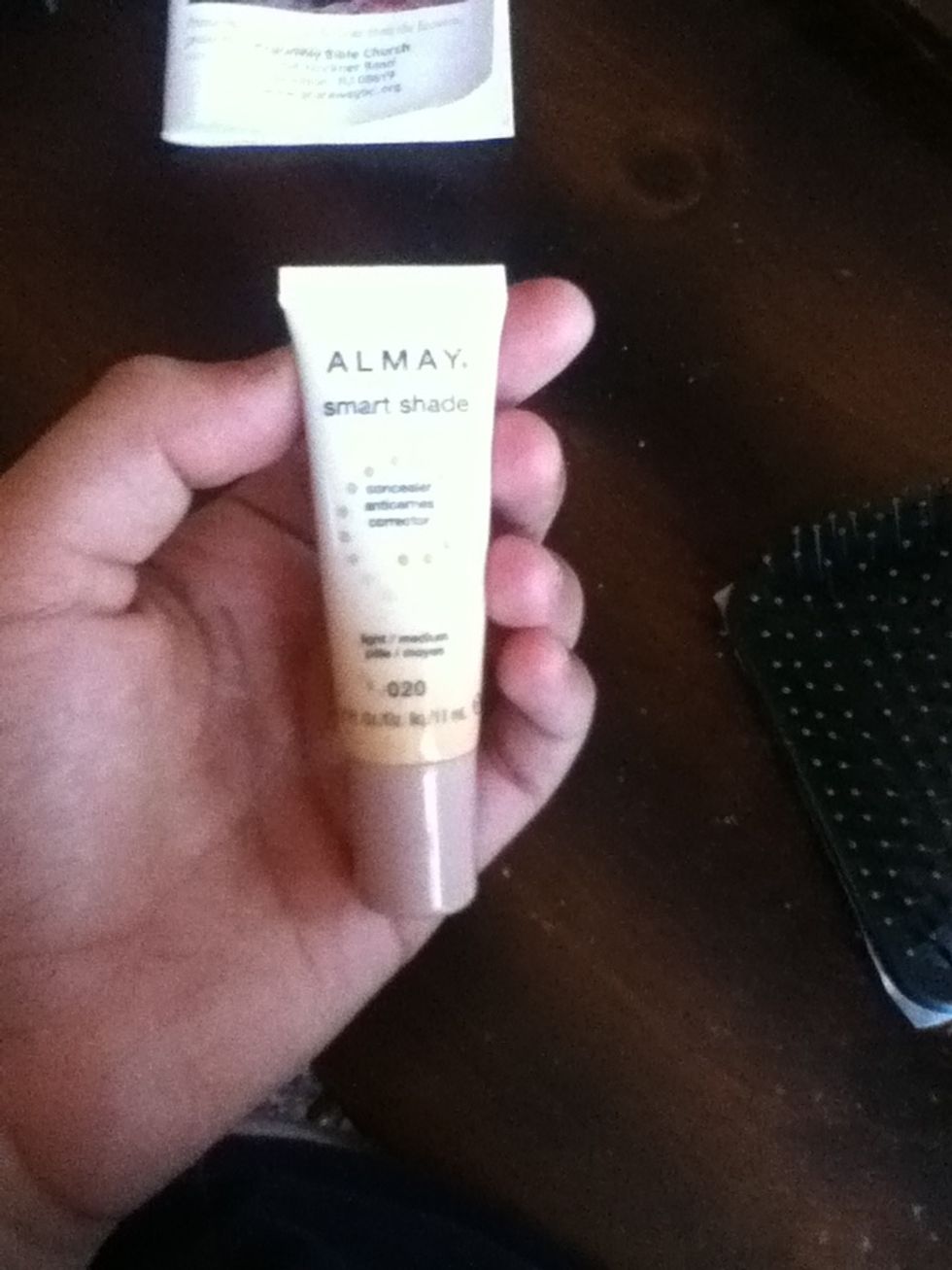 Almay concealer in medium