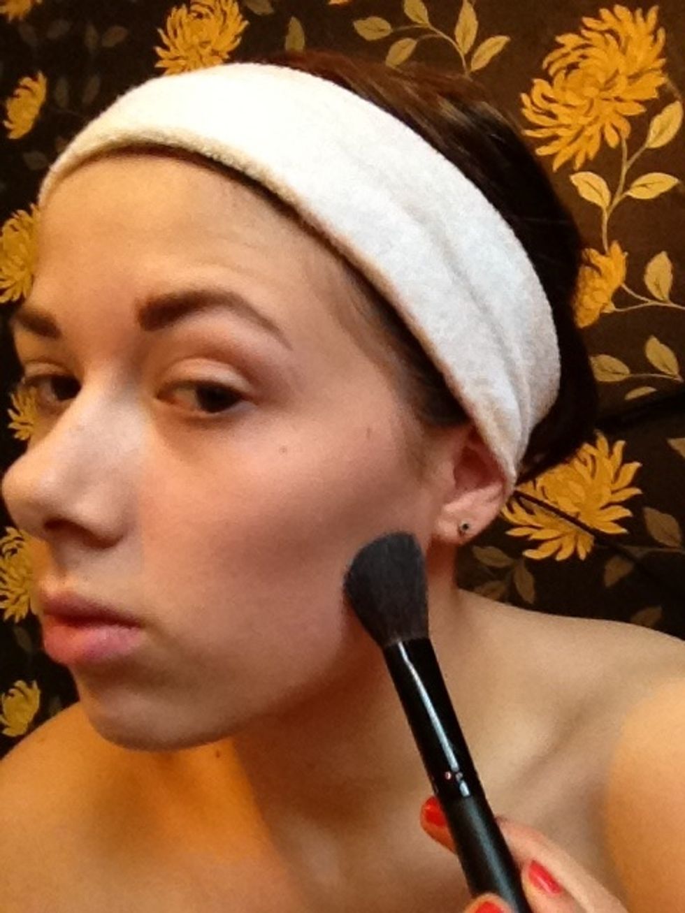 Also apply the highlighter under the cheekbones