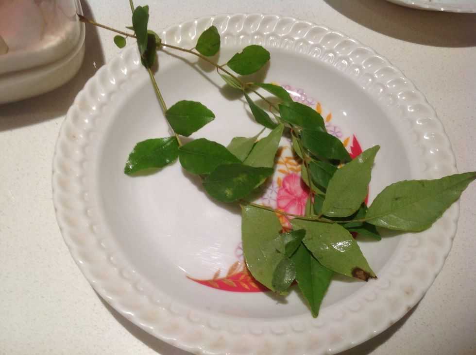 Also some curry leaves for flavour