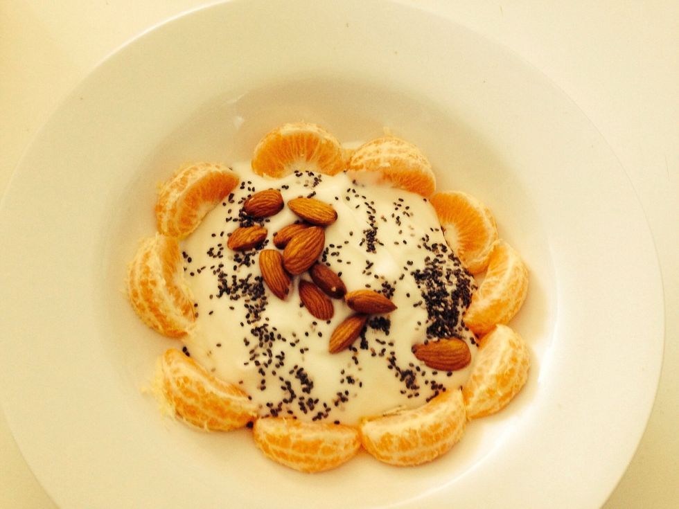 Although citrus is usually a winter fruit in SA it still feels zesty and light and a happy way to see Spring time in! Peel the satsuma and separate the segments. Place into the bowl.