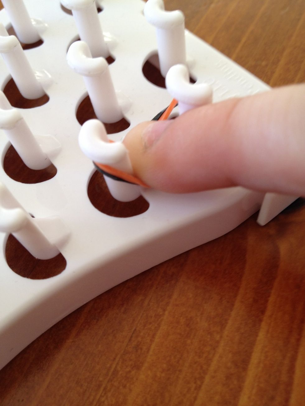 Always ensure you keep pushing your bands down the pins and they are not twisted in anyway