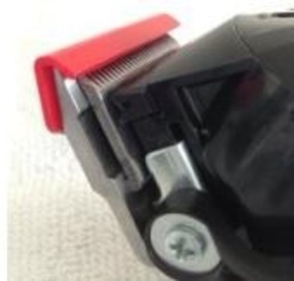 Always protect blades with a red blade guard or attachment comb