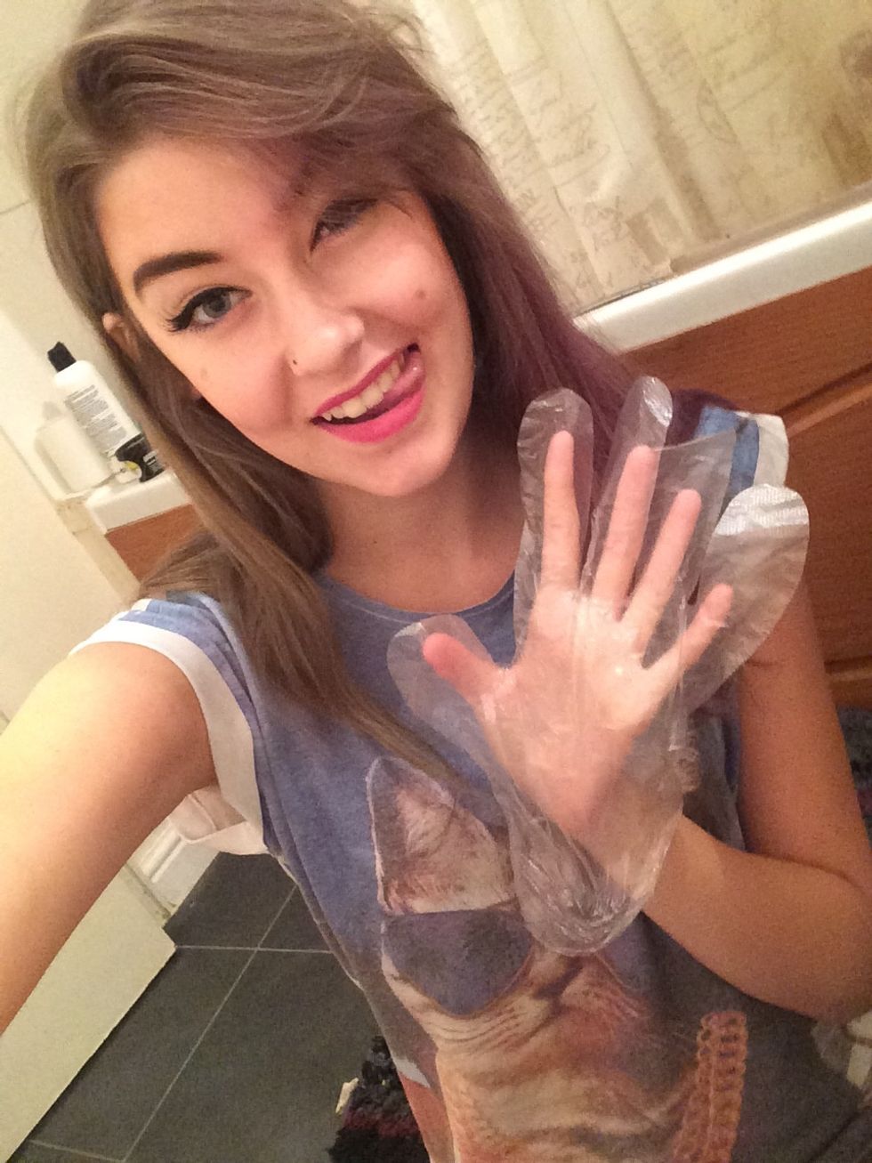 Always wear gloves, even though it will always somehow manage to get on your hands anyway!