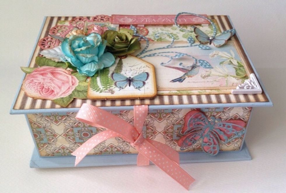 An overall look! Thanks for dropping by!  Find me on http://facebook.com/pages/Scrappytale/174120443183