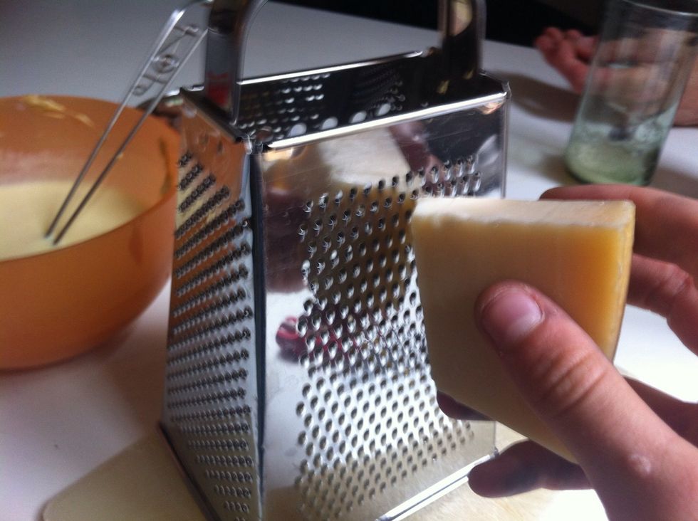 And 1 dl Parmesan. Whisk everything.