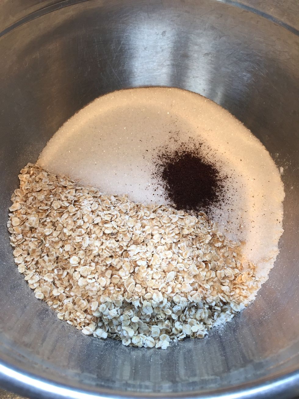 And 2 tsp vanilla powder.