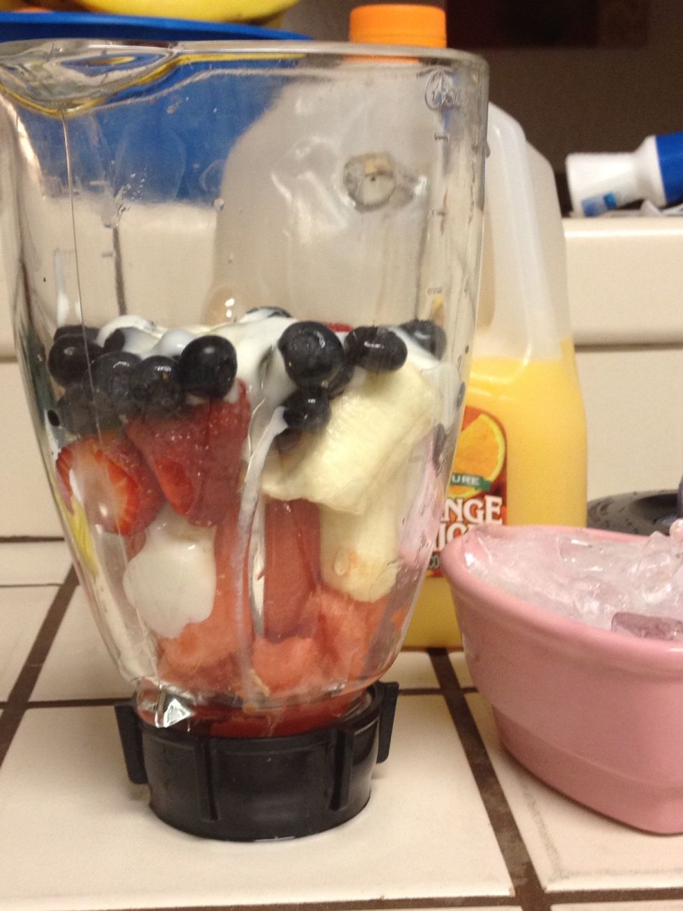 And 3 tbsp of vanilla yogurt and 1 tbsp of honey