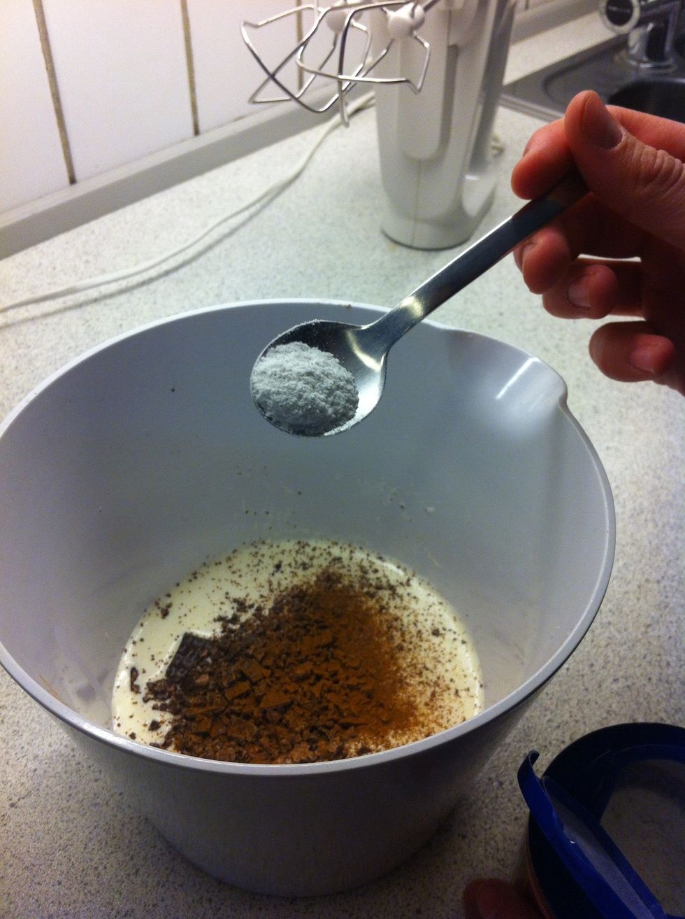 And a half teaspoon of vanillia sugar