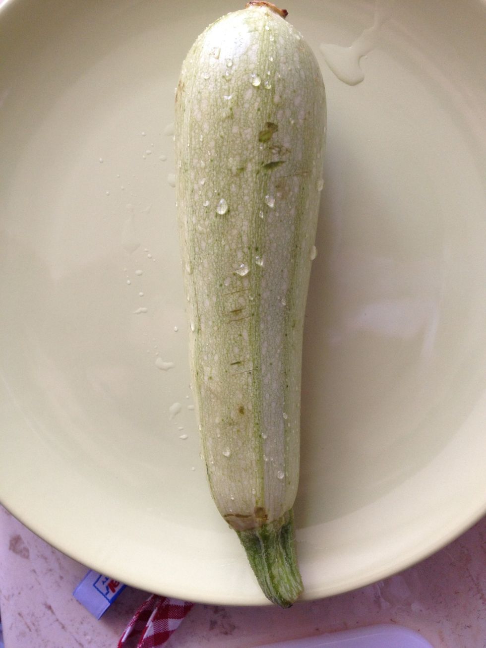 And a large cougette ( or 2 small ones )