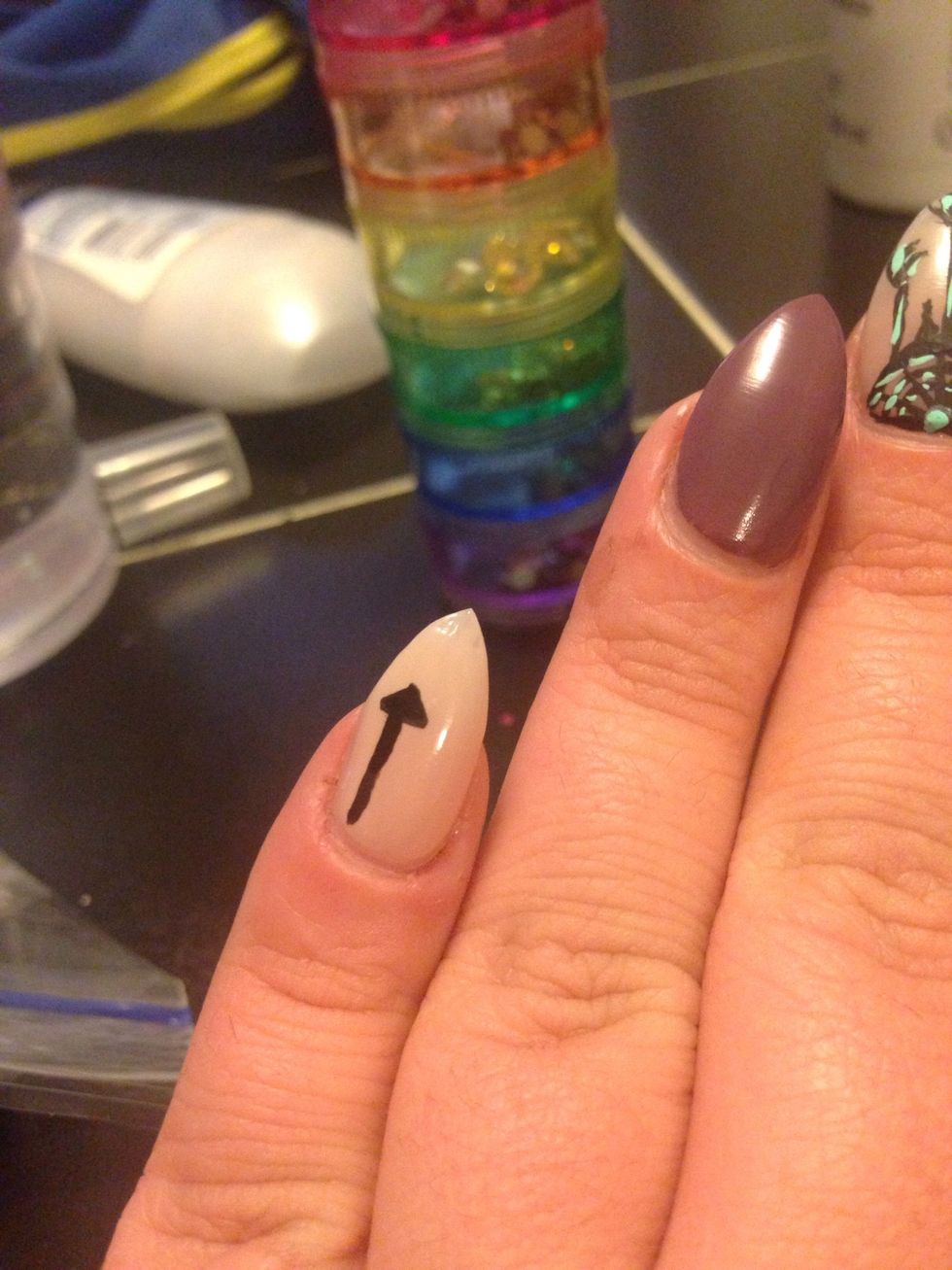 And a triangle for the tip of the arrow