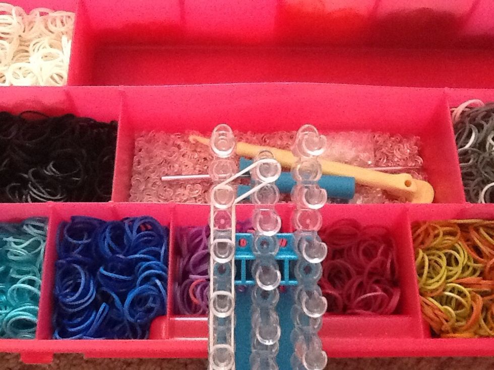 And add a band from the left to the center diagonal.\ud83d\udc48\ud83d\udc46