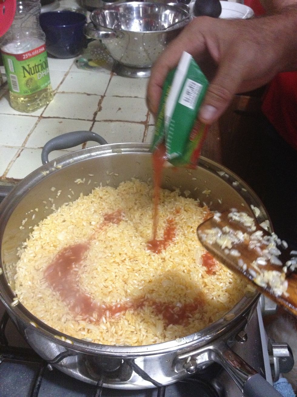 And add some pur\u00e9ed tomatoes.