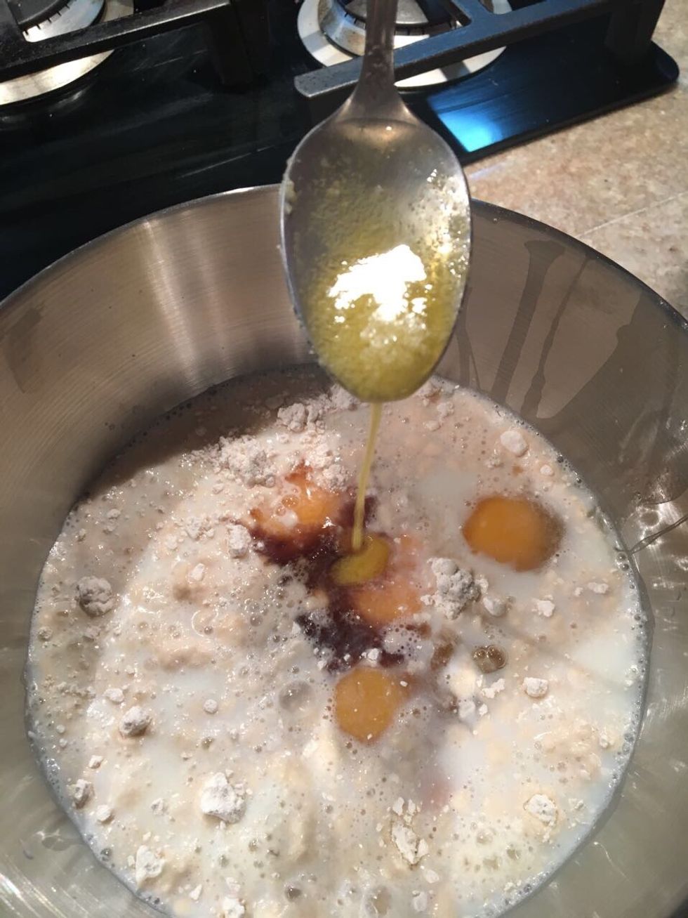 And at the end, add 4 spoons of melted butter.