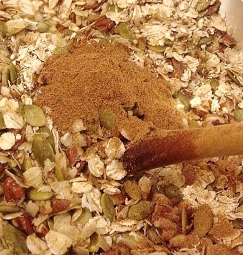 ..and "Christmas cookie spices". The blend is cinnamon, ginger, clove and cardamon. You can use only cinnamon instead.