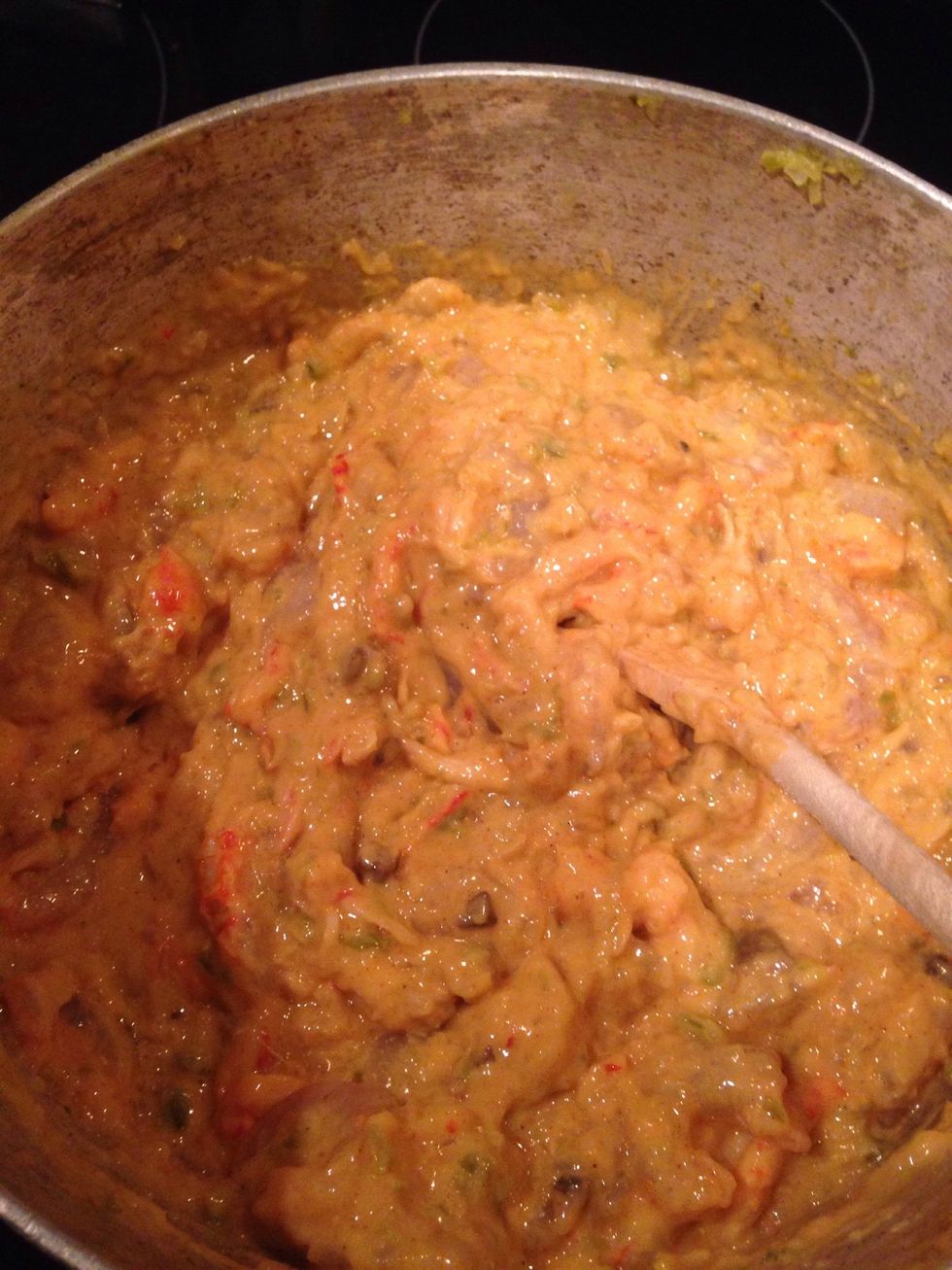 And crawfish. ( adding crawfish to your \u00e9touff\u00e9e is totally optional! You can just add 8 ounces more of shrimp!)