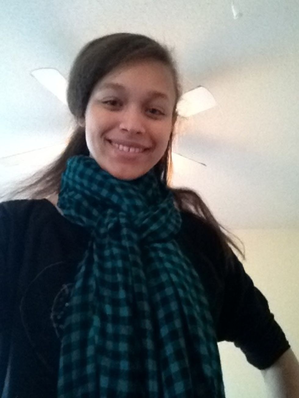 And done! This one is my favorite because it doesn't move around too much or get loose throughout the day. Plus it's just super warm ^.^