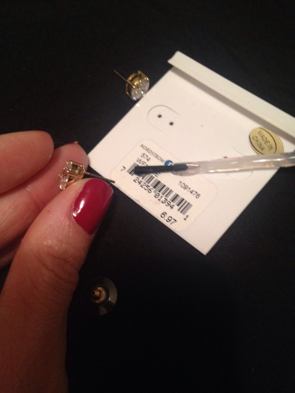 And evenly coat all parts that will touch your skin.