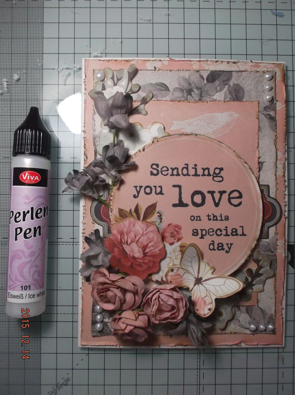 And finally added some pearl dots.