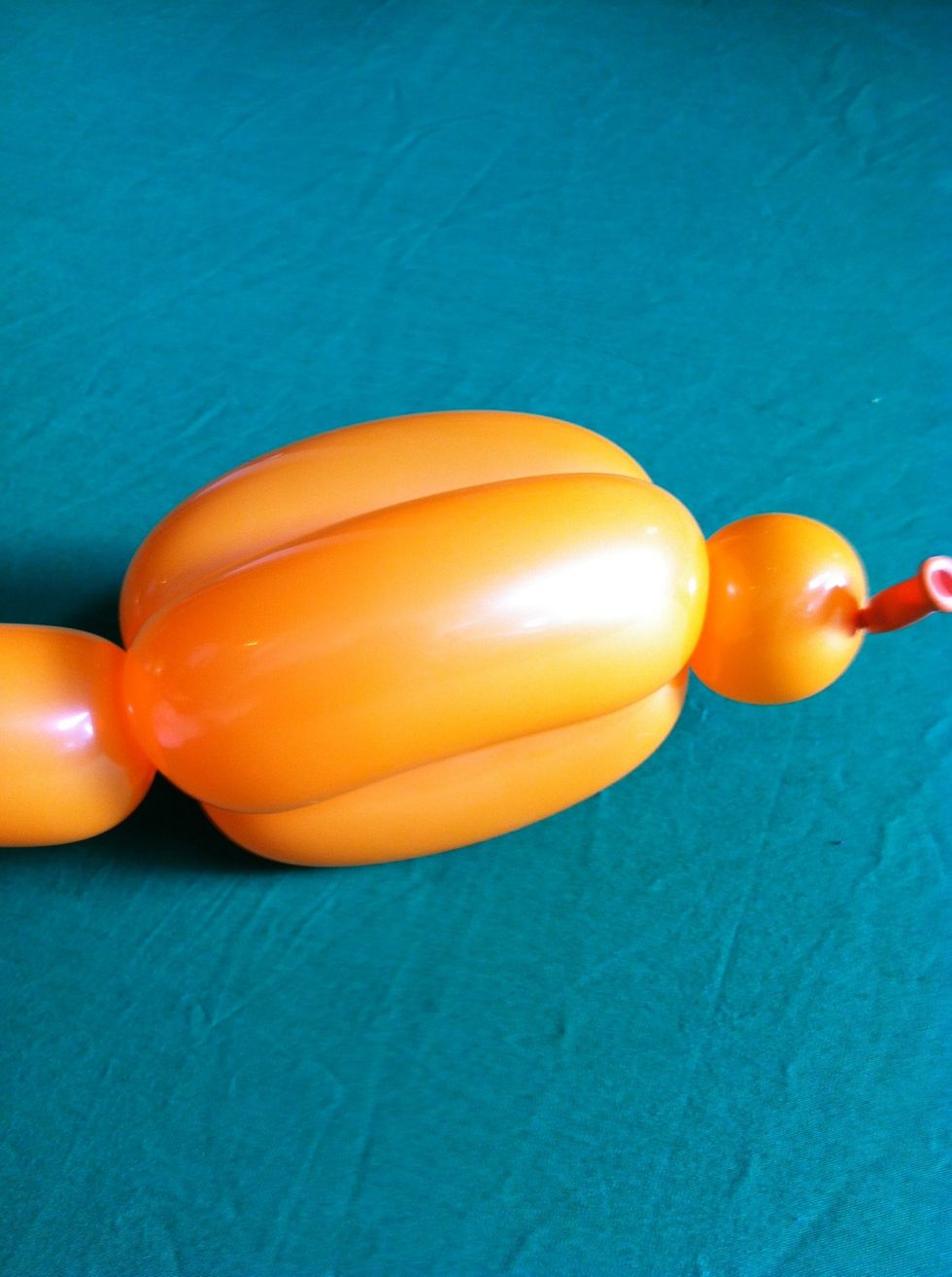 And gently roll the bubble pair around the third bubble, then you will have a bird body twist or 3- bubble roll- through