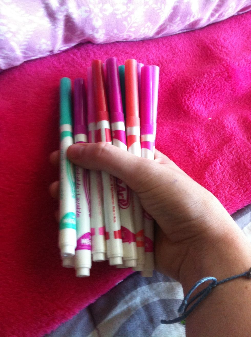 And here are my markers that I'm using! You could either pick a color scheme, or use all different colors.