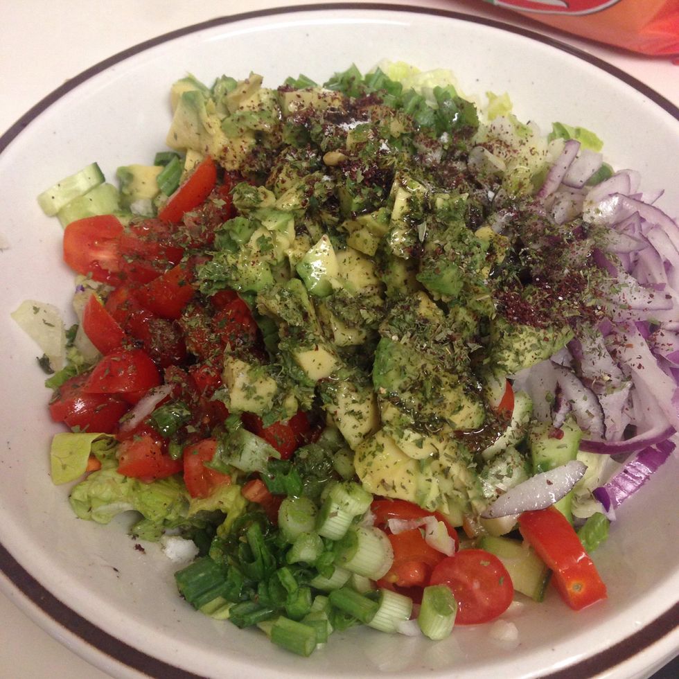 And here comes the best part >> seasoning \ud83d\ude0d I used: 1/2 tsp crushed mint 1/2 tsp dried parsley 1/2 tsp sumac 6 tsp lemon juice 2 tsp olive oil Salt to taste