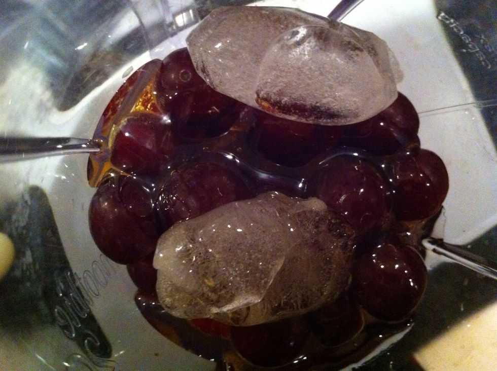 And honey if you have a sweet tooth like me :3