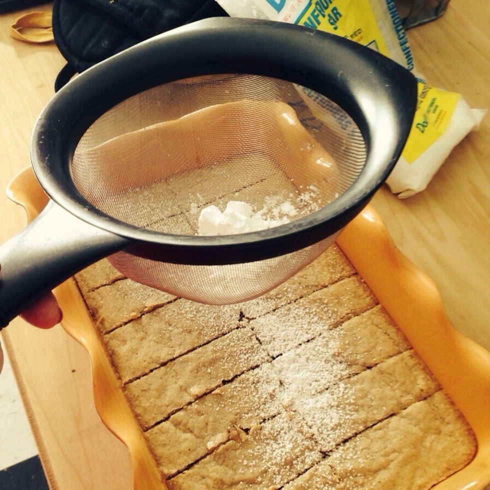 And if you want to get a little Martha in your step you can sprinkle some confectioners/powdered sugar.