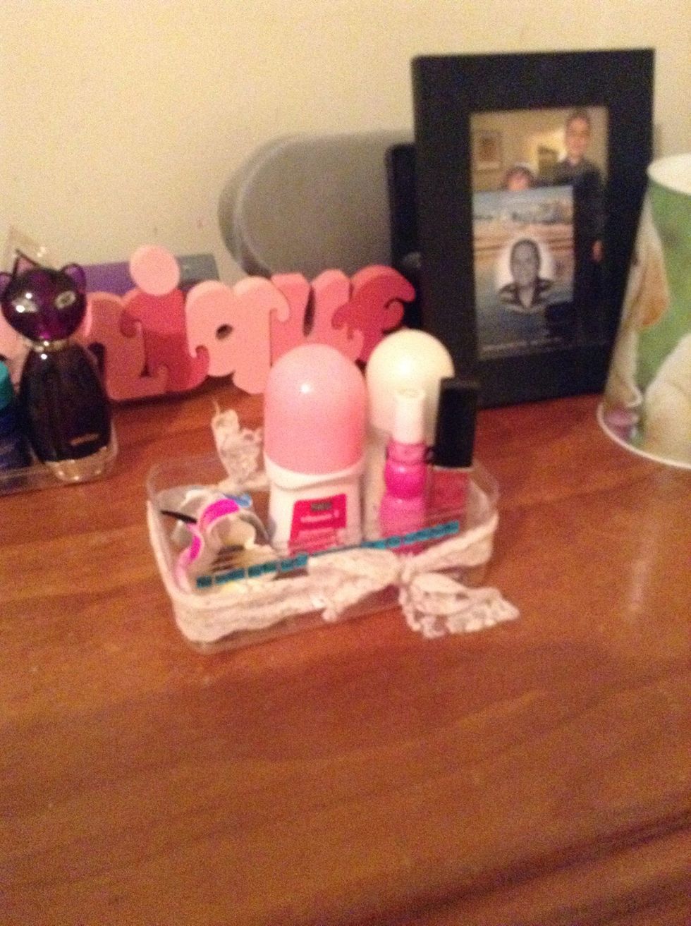 And in the other I put like roll ons,lipgloss and hair clips