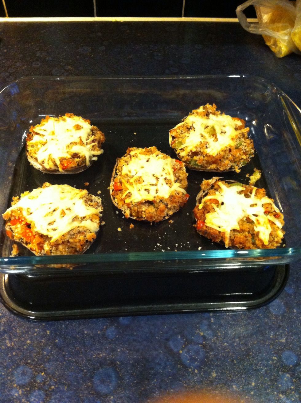 And now they are ready to eat!! Be sure to eat them while they are hot so they taste even better!! \ud83d\ude03